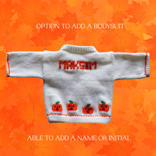 Charger l'image dans la galerie, Pumpkin Baby Sweater, Halloween Personalized Knitted Infant Cardigan, Custom Shower Gift