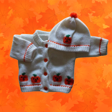 Charger l'image dans la galerie, Pumpkin Baby Sweater, Halloween Personalized Knitted Infant Cardigan, Custom Shower Gift