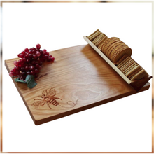 Charger l&#39;image dans la galerie, CH066 Cheeseboard Honey Bee