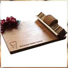 Charger l&#39;image dans la galerie, CH120 Cheeseboard Dentist