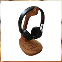 Load image into Gallery viewer, HP734A Headphone Heart with Names