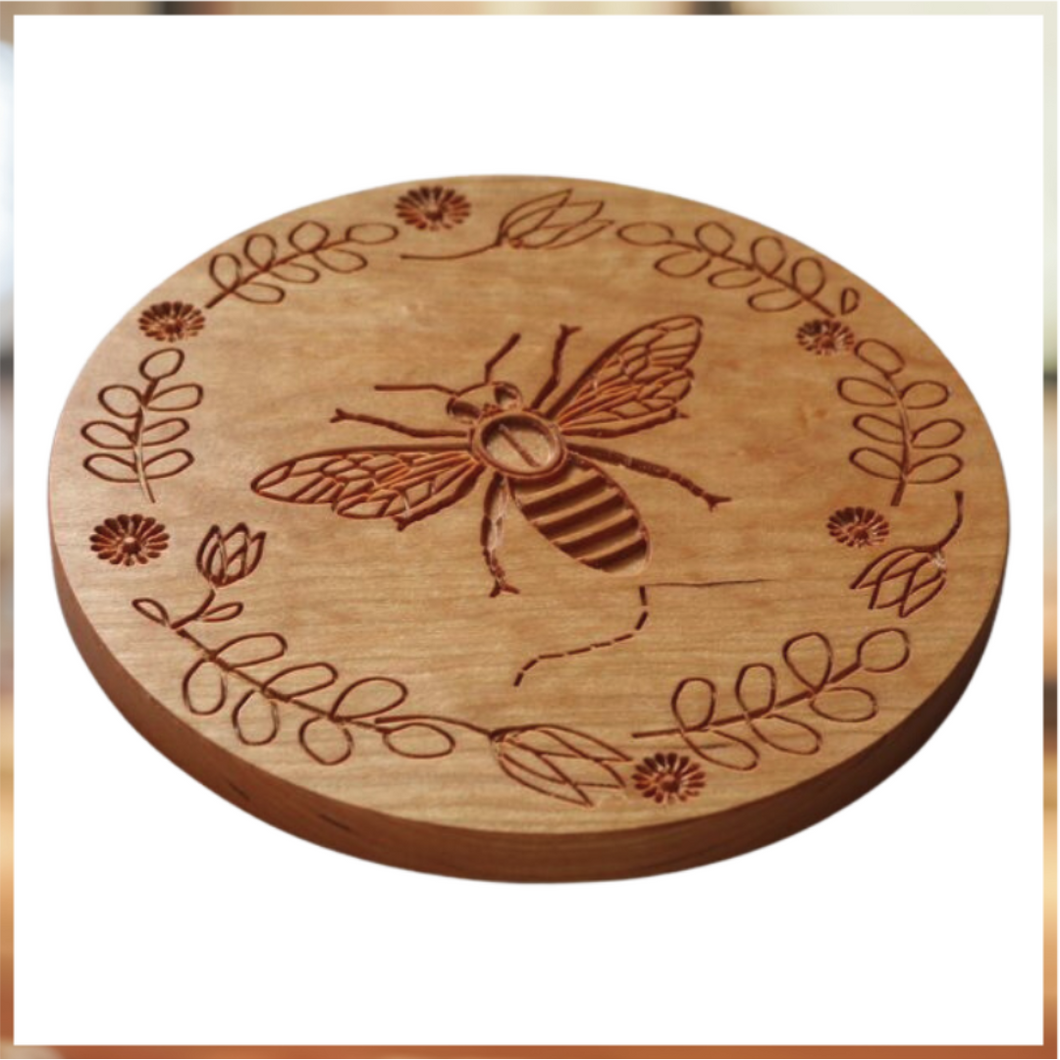 TR432 Trivet Honey Bee