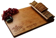 Charger l&#39;image dans la galerie, CH066B Cheeseboard Honeycomb
