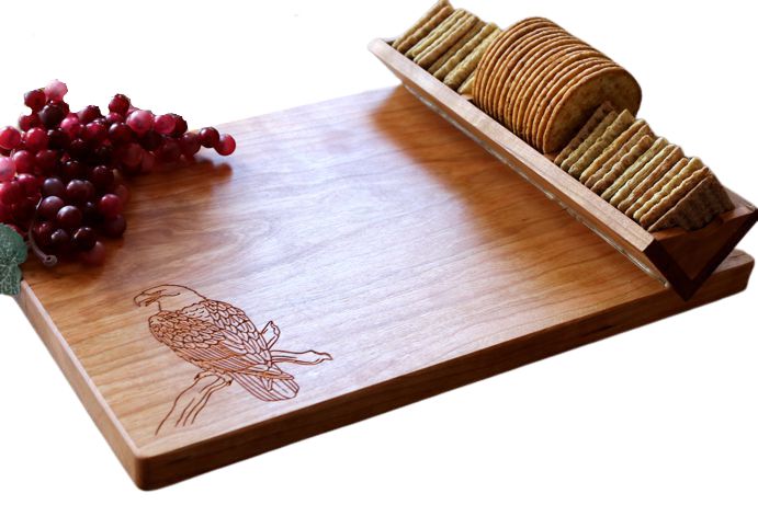 CH062 Cheeseboard Eagle